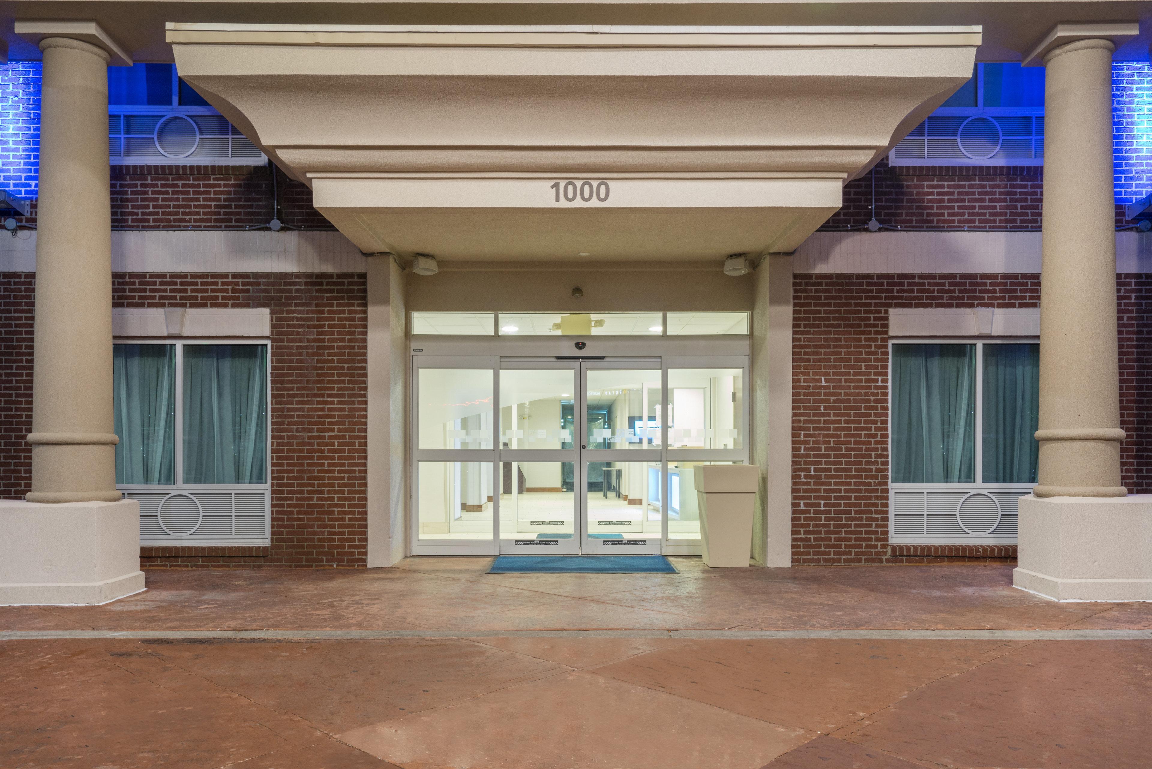 Holiday Inn Express Hotel & Suites Frankfort By Ihg Exterior foto