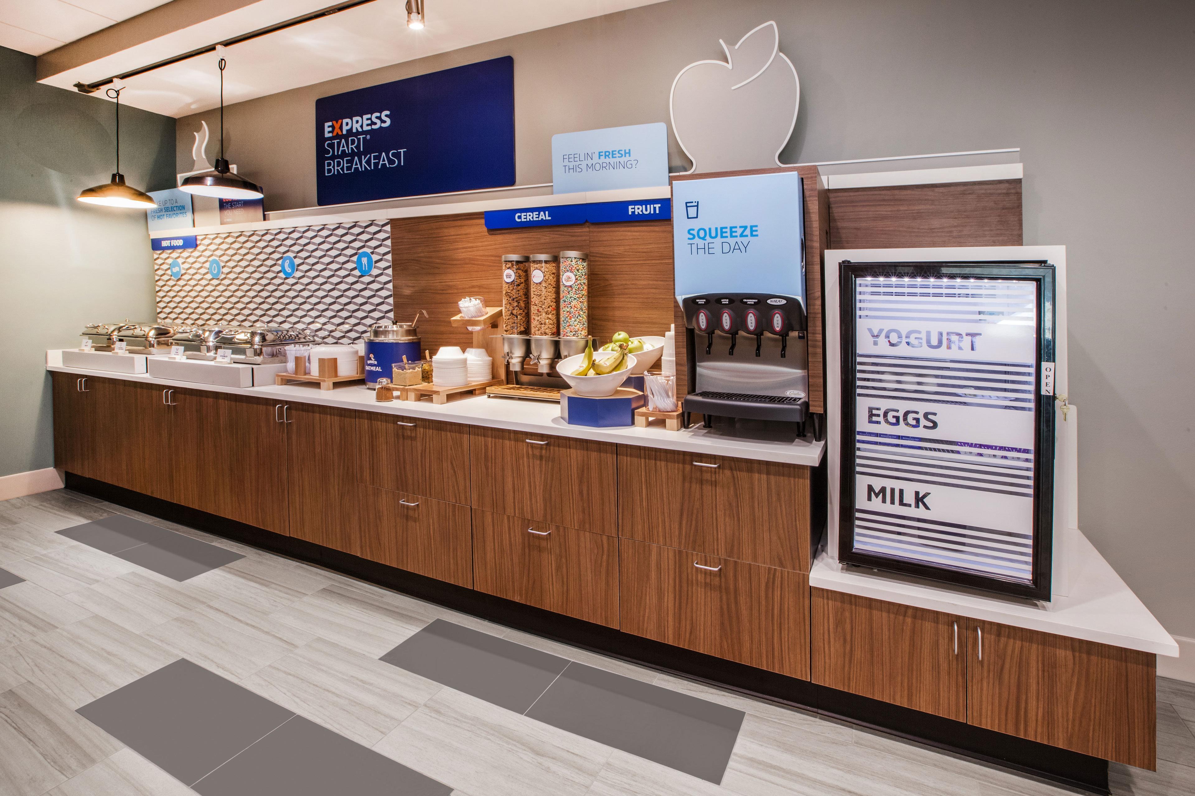 Holiday Inn Express Hotel & Suites Frankfort By Ihg Exterior foto